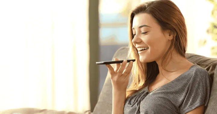 voice search woman 1520x800 1