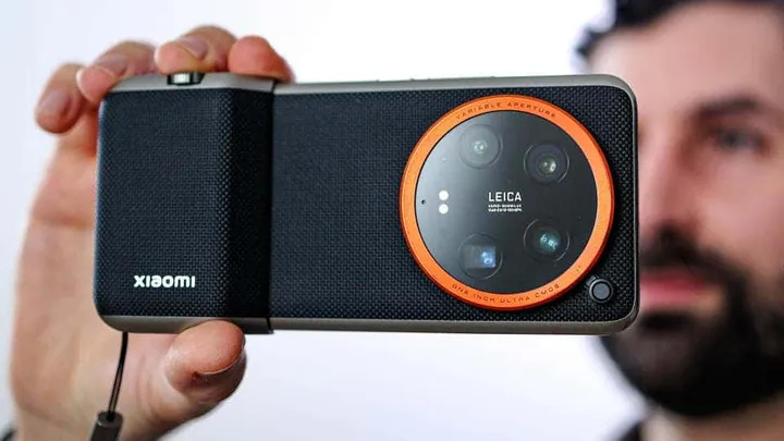 xiaomi 15 ultra with 200mp periscope camera