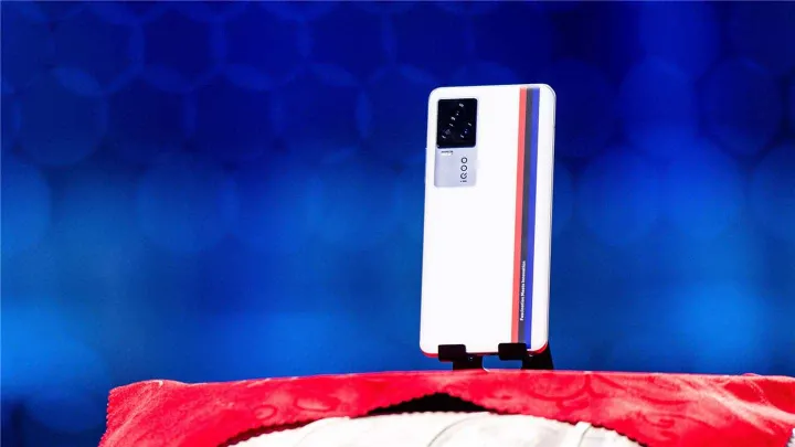 xiaomi mi 11 competitors e