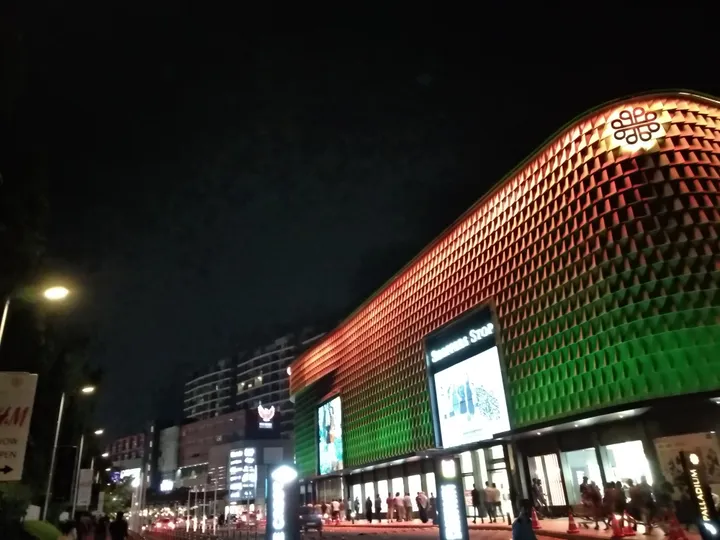 xiaomi redmi note 5 sample 9 hand held twilight