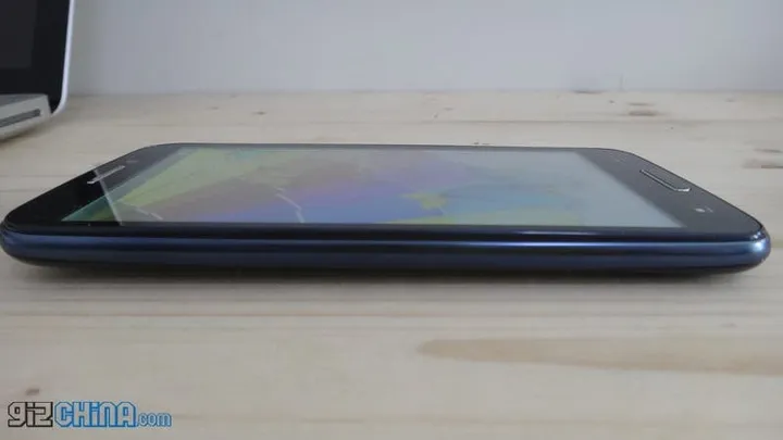 zopo zp900 left side