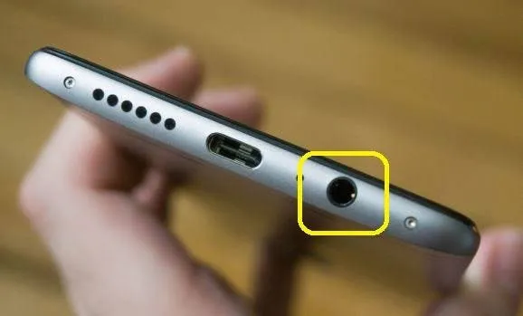 3.5 mm headphone jack