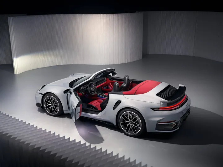 911_turbos_1018-2048x1536