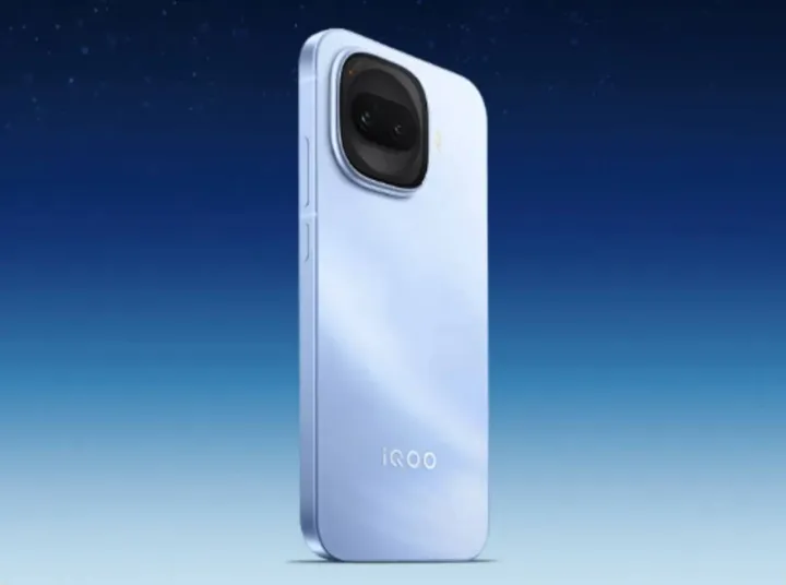 iQOO Z11 Turbo Packs a Giant Battery and Huge Power