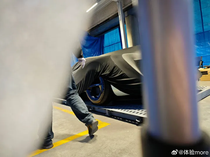 b94cf269ly1iapd1qxu1ij235s2dc1ky