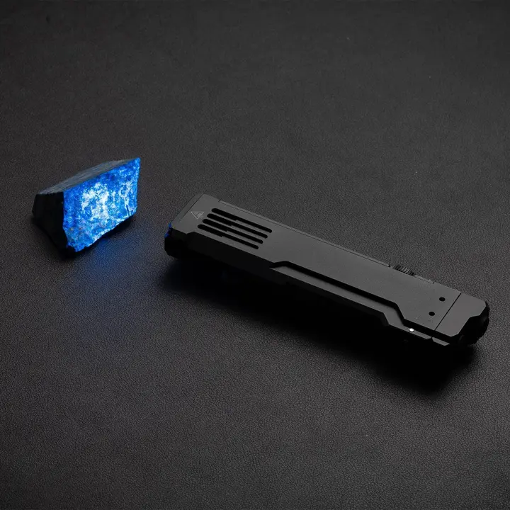 wuben_x5_3_in_1_1300_lumens_compact_edc_flashlight_6484076_1785235335966