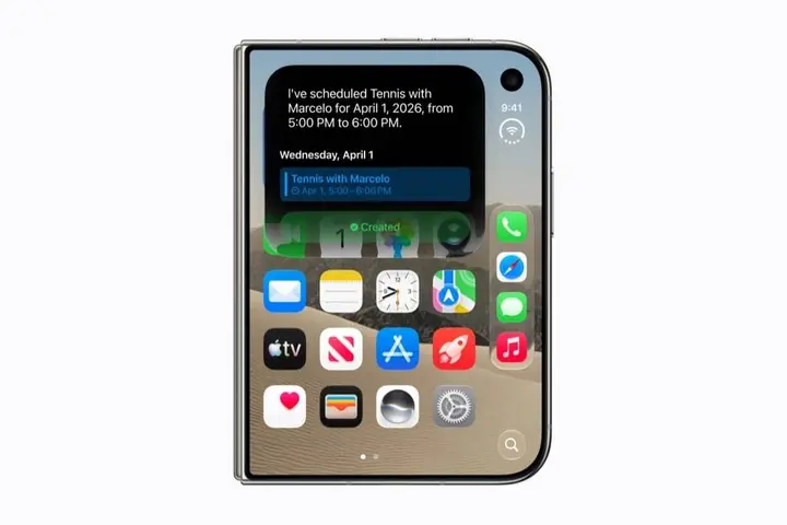 Apple_iPhone_Duo_Siri_AI_260909_big_jpg_large_1788978300194