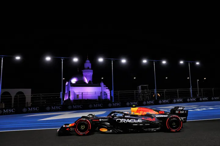 Tsunoda drives the RB21 around Jeddah