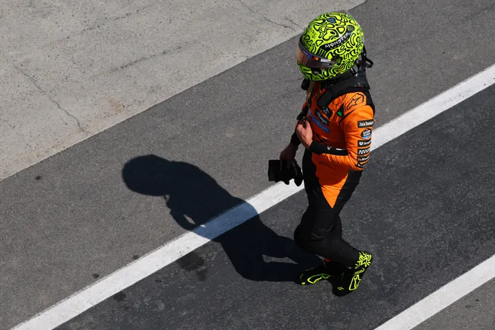 Norris walking away after his crash during the Canadian Grand Prix&nbsp;