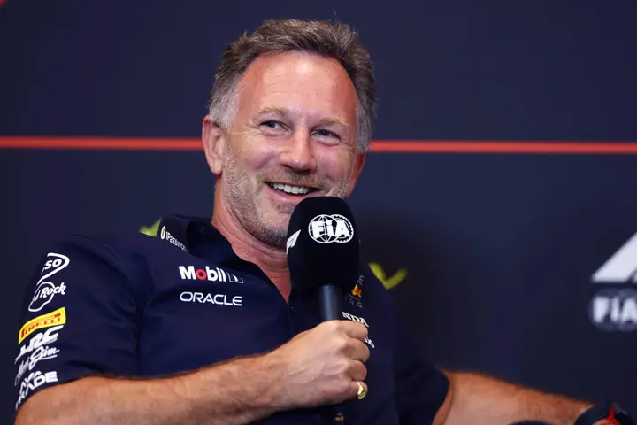 lachende christian horner