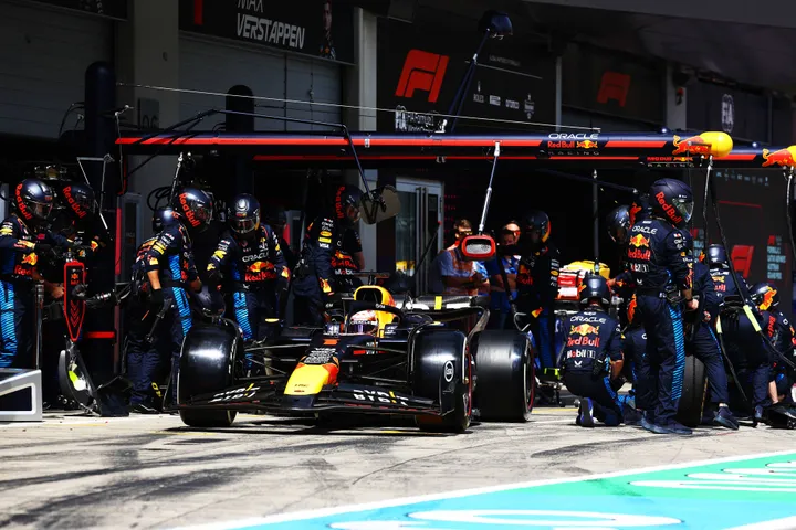 Max Verstappen's pit stop at the Austrian Grand Prix resulted in Lando Norris reeling him in and closing the gap on the Dutchman.
