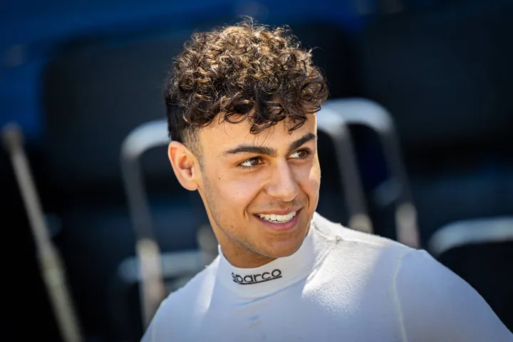 Arvid Lindblad racing in Formula 2