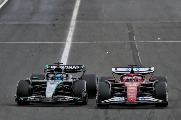 George Russell en Charles Leclerc kwamen bijna in botsing in Hongarije