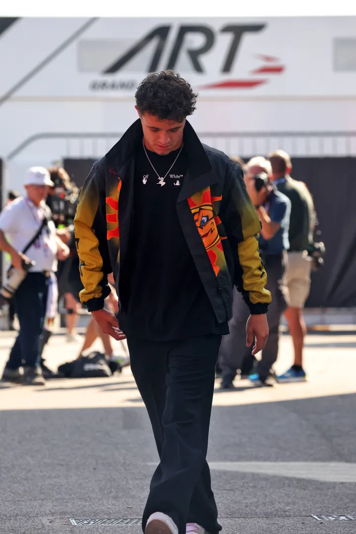 Lando Norris kommt zum Medientag des italienischen GP in Monza an