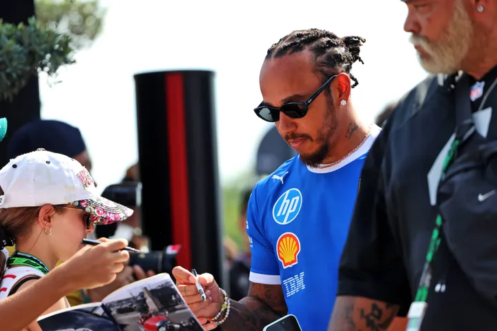Lewis Hamilton in Monza - Foto: Renndarstellungen