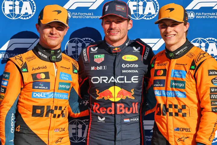 Max Verstappen wird den Großen Preis von Italien von P1 auf der Startaufstellung beginnen, mit Lando Norris und Oscar Piastri direkt hinter ihm