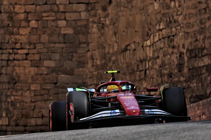 lewis hamilton azerbaijan grand prix baku fp2