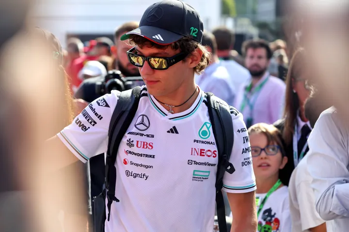 Kimi Antonelli im Monza Fahrerlager - Foto: Race Pictures