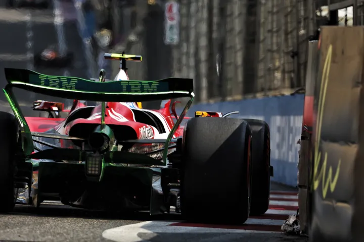 Hamilton in Baku - Foto: RacePictures.com