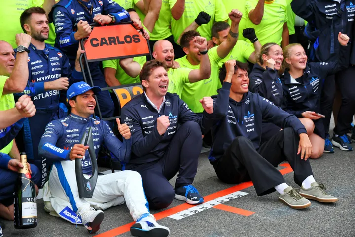 Williams feiert Podium in Baku. Foto: RacePictures.