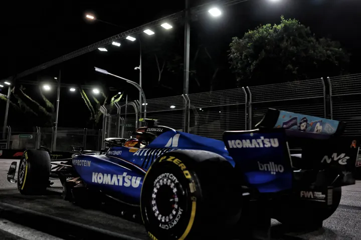 sainz-in-signapore