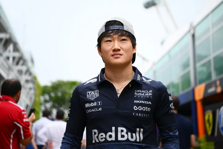 Tsunoda im Singapur Paddock - Foto: Red Bull Content Pool