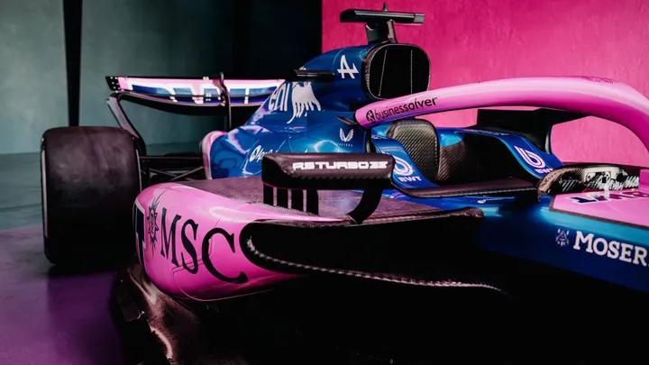 Alpines Sonderlackierung – Foto: Alpine F1 Team Media