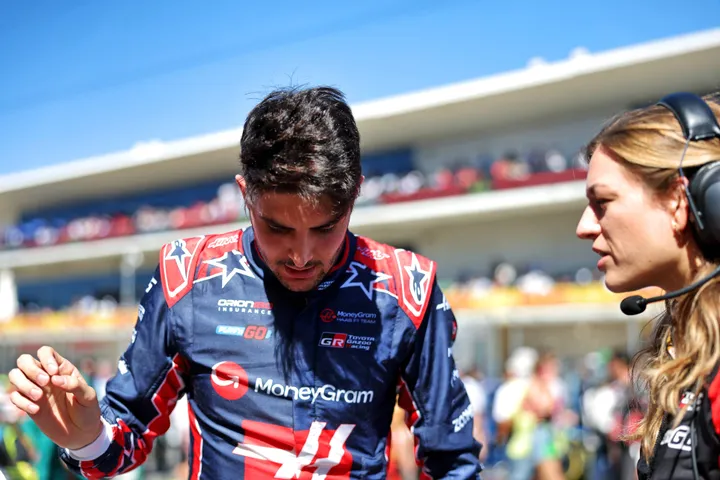Esteban Ocon mit Haas in Barcelona – Foto: Race Pictures