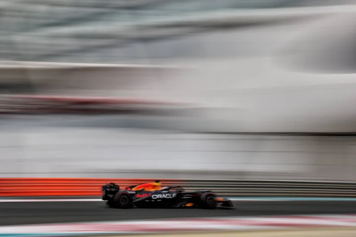 verstappen-red-bull-abu-dhabi-jpg