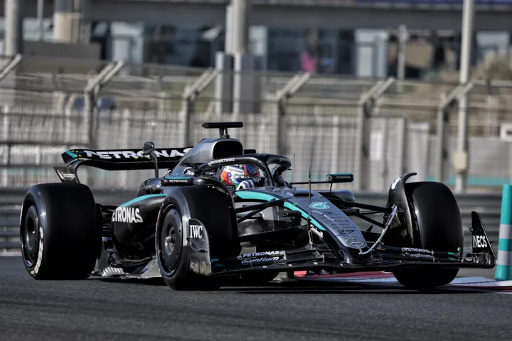 Mercedes soll Berichten zufolge eine zentrale Lücke im Motorenreglement ausgenutzt haben. Foto: Race Pictures