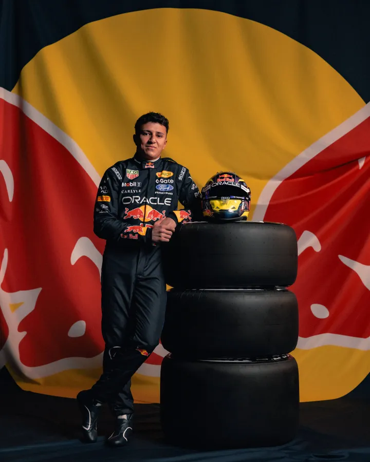 isack-hadjar-red-bull-jpg