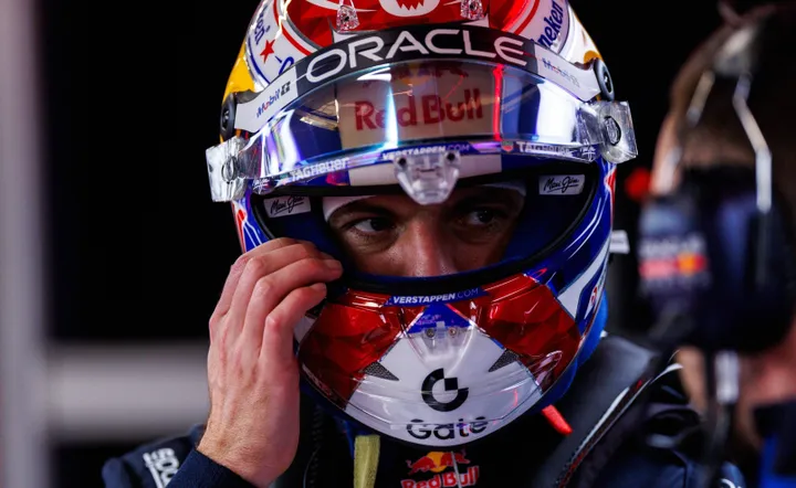 verstappen-barcelona-helm