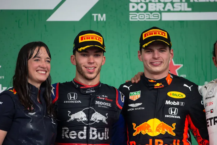 hannah schmitz_podium_Verstappen-brazil-racepictures-jpeg