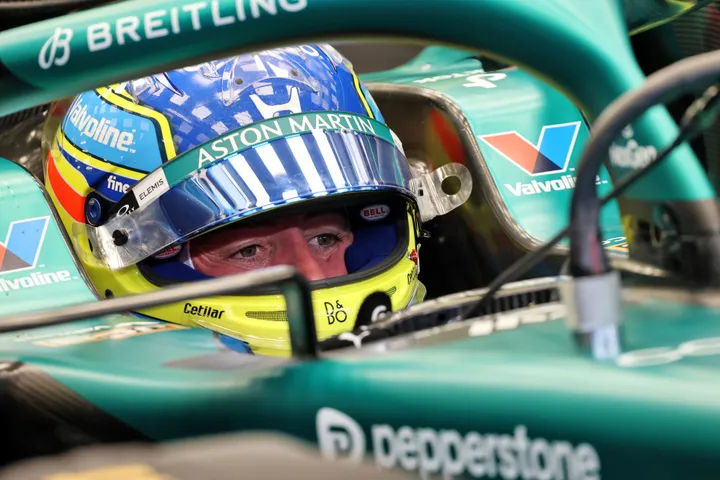 Alonso-Bahrain-Aston-Martin
