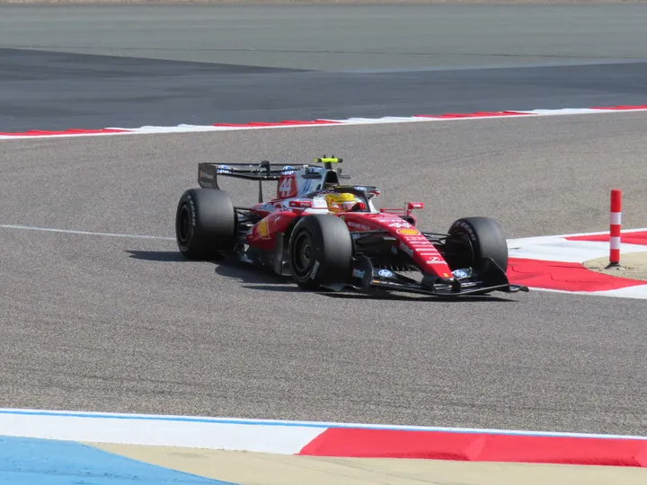 Hamilton_Bahreinwintertest