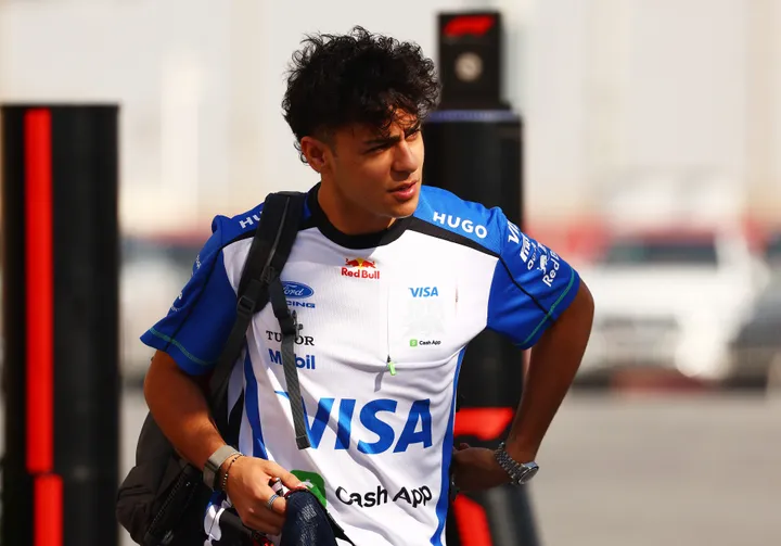 lindblad-bahrain-racing bulls-jpg