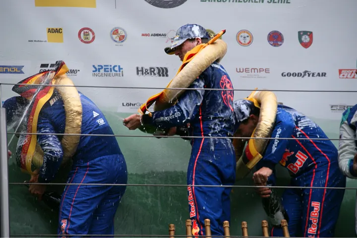 gounon_juncadella-verstappen-nls2 (1)