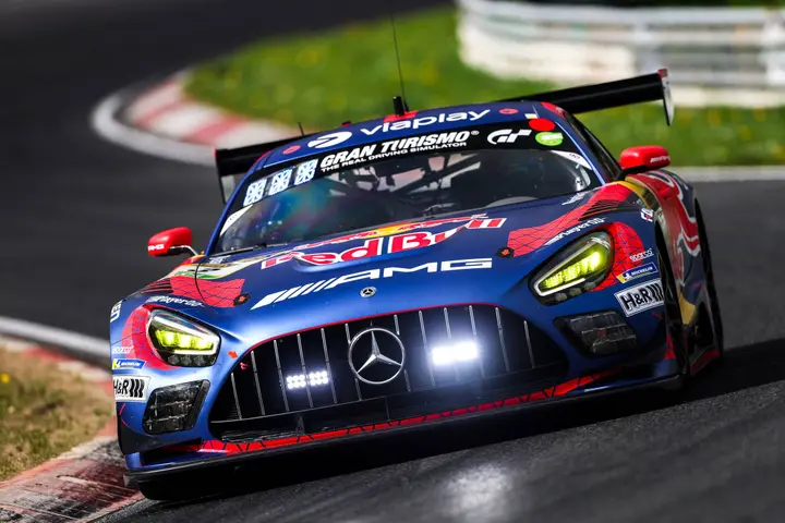 max-verstappen-24h-nurburgring (3)