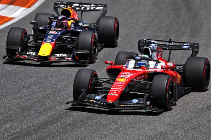 max-verstappen-charles-leclerc-vrijdag-miami