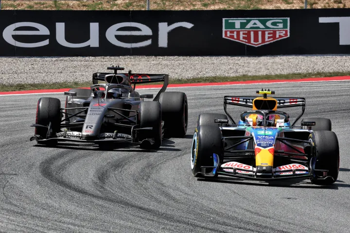 nico-hulkenberg-liam-lawson-2026-barcelona