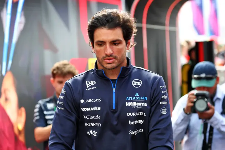 carlos-sainz-wil-naar-audi.jpg.