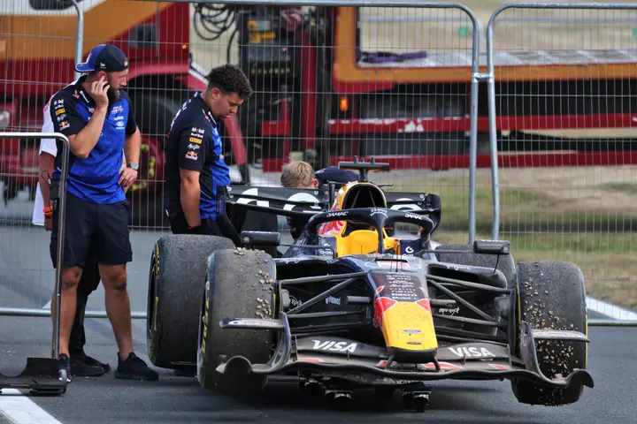 verstappen-red-bull-crash-britse-grand-prix-jpg