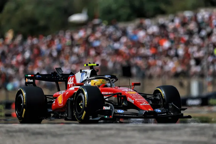 Hamilton Ferrari Hongarije, bron: Racepictures
