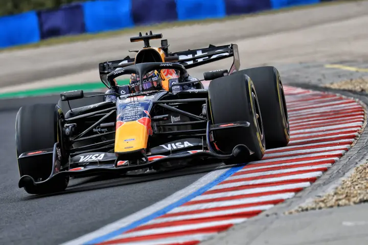 max-verstappen-hongarije-vrijdag-2026