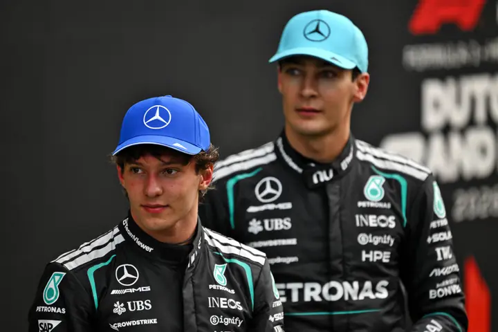 kimi-antonelli-george-russell-mercedes-zadvoort