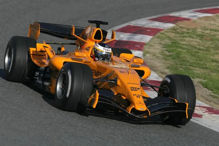 McLaren to be powered by Mercedes in F1 until 2030