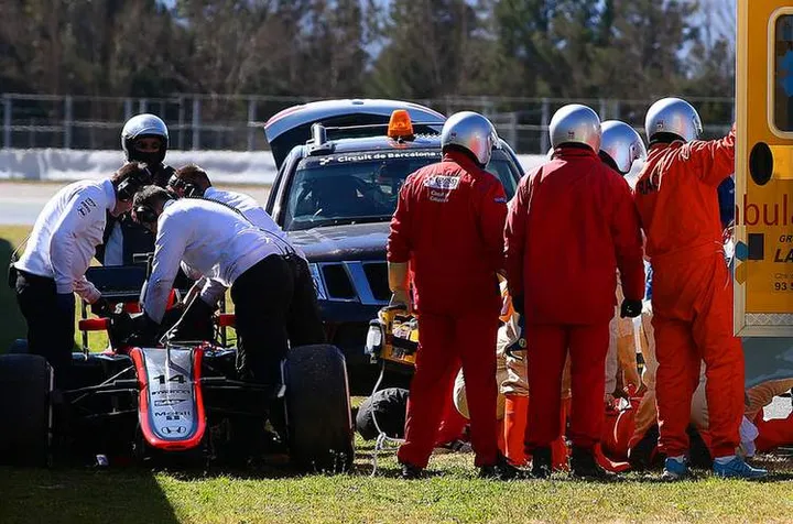 fernando-alonso-crash
