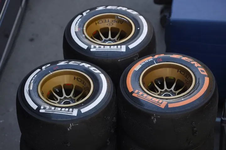 TEST F1/2015 Pirelli