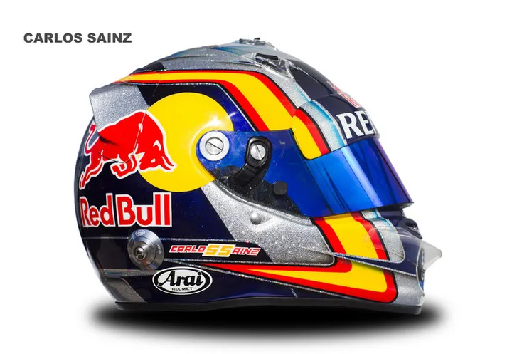 09-helmet-SAINZ-2015
