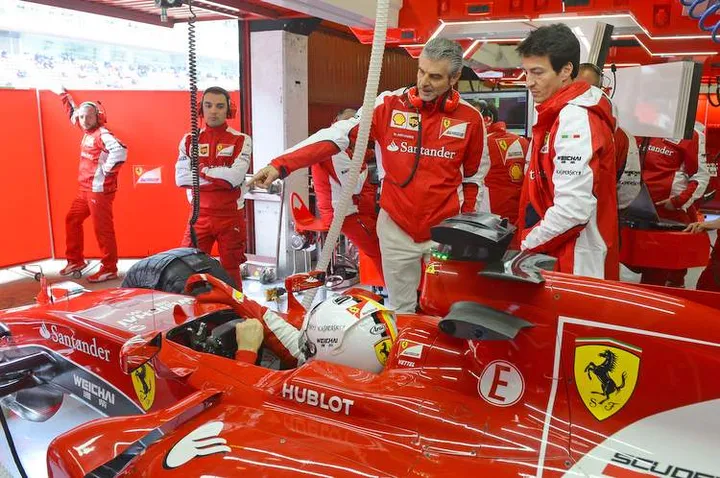Vettel Arrivabene Barcelona Test Ferrari